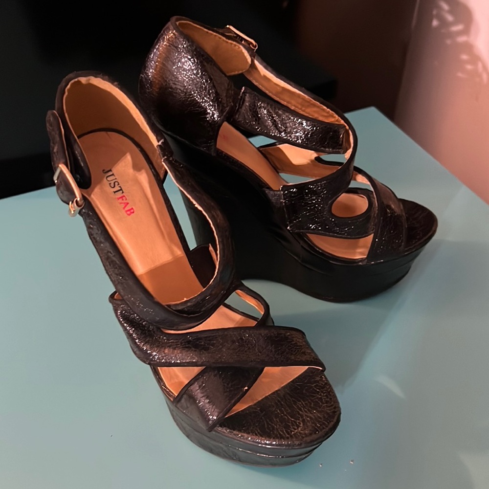 Justfab- High Heel black strap 7 platform